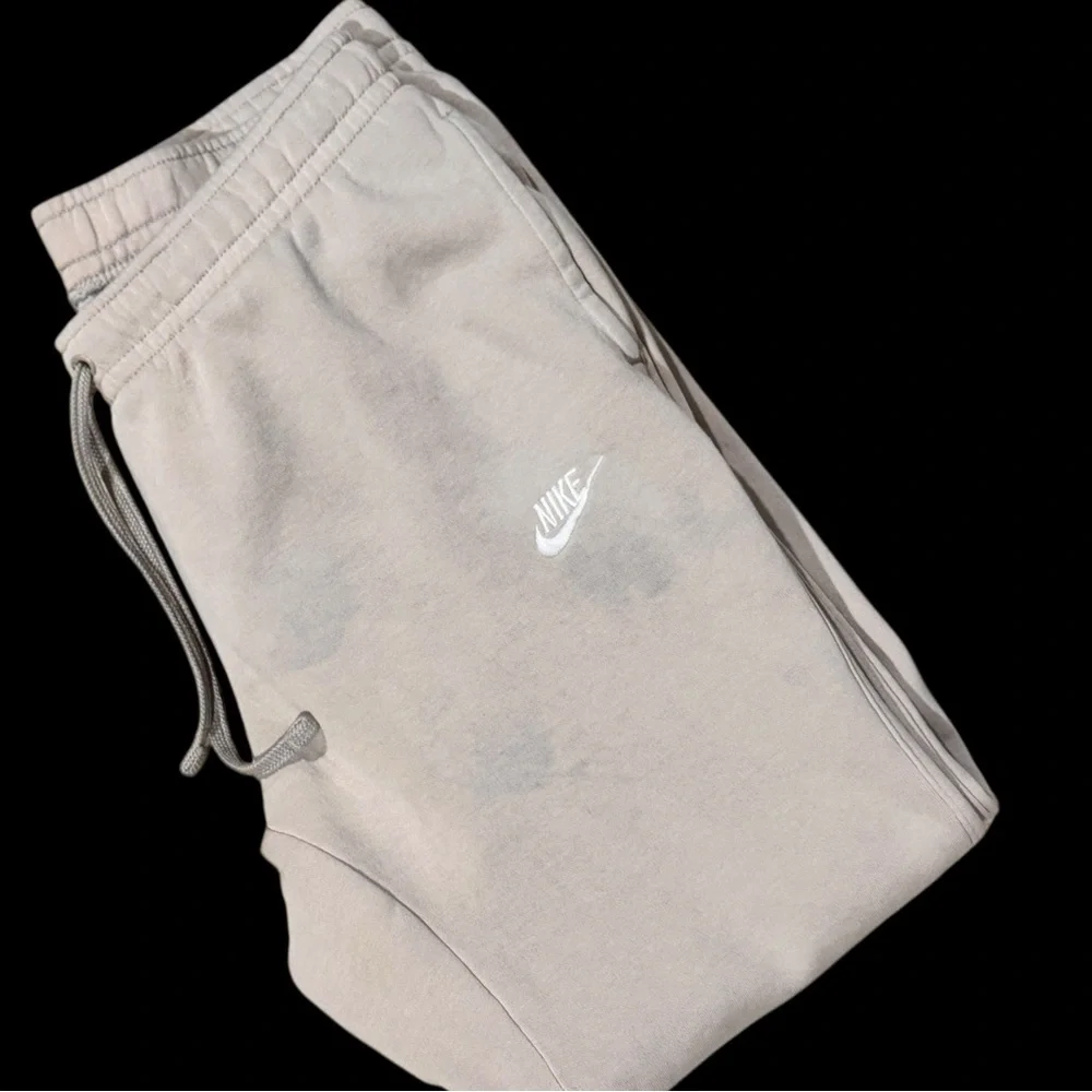 Nike Light Tan Joggers, Size Large - Picture 4 of 10